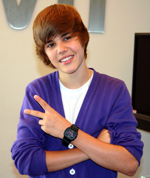 justin bieber is a girl. love for Justin Bieber was